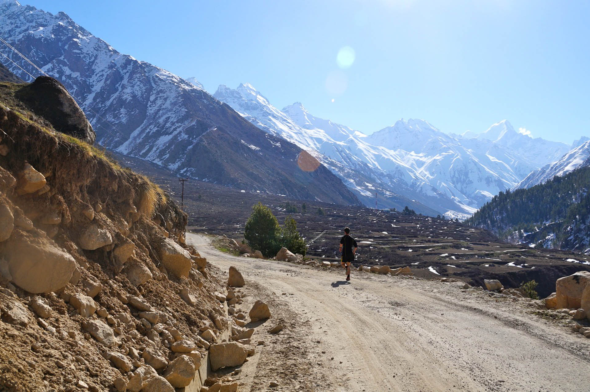 Martin Holland Souclahser Running Himalayan Marathon